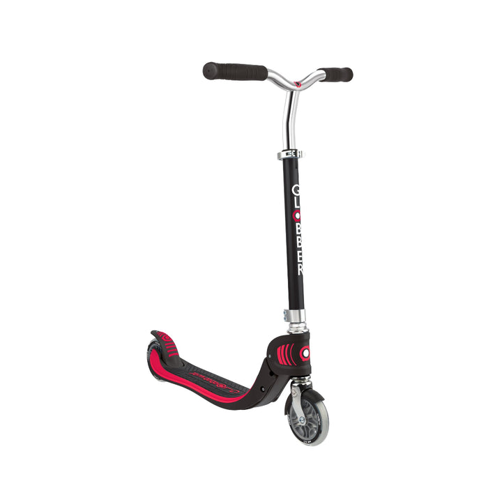 Scooter Globber Flow Junior Plegable Black vista frontal en ángulo