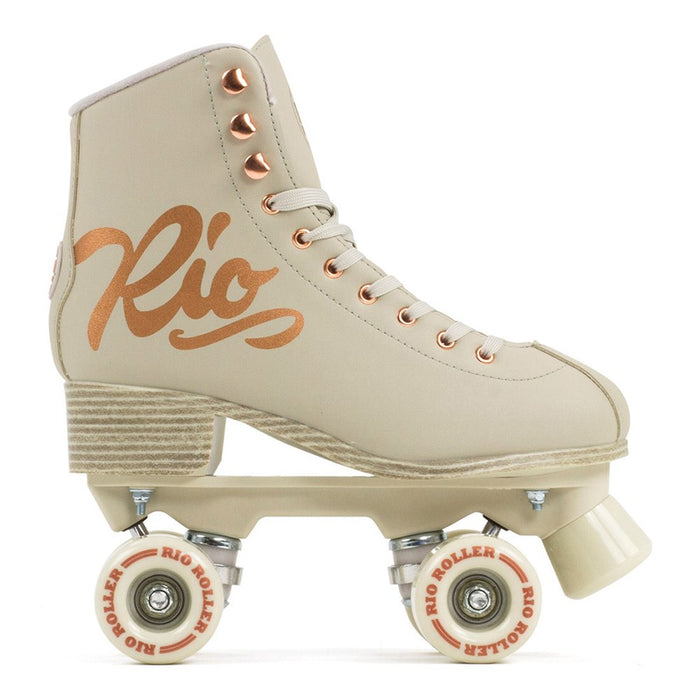 Patín quad Rio Roller Rose crema con detalles cobre, vista lateral