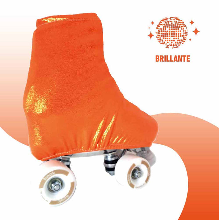 Cubre patines Hook naranjo brillante sobre un patín quad