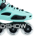 Detalle de la carcasa y las ruedas del patín RoadShow RS300 verde