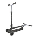 Scooter Globber Ultimum para Niños y Adultos Grey mecanismo de plegado en acción
