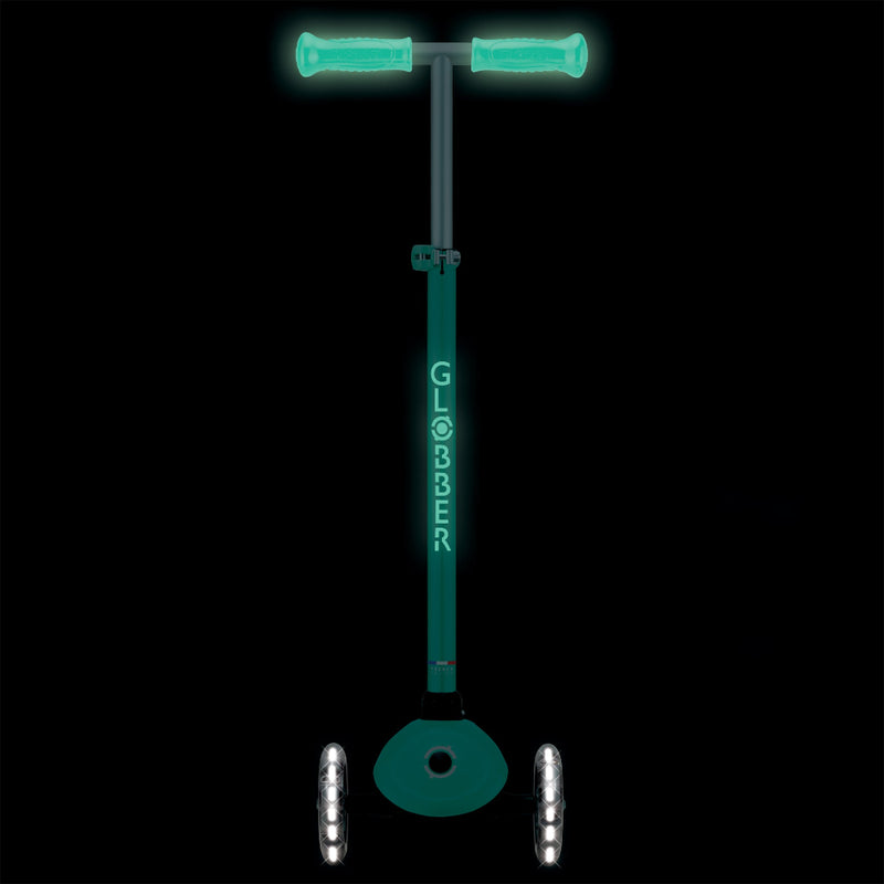 Scooter Infantil Globber 3 Ruedas con Luces LED y Glow