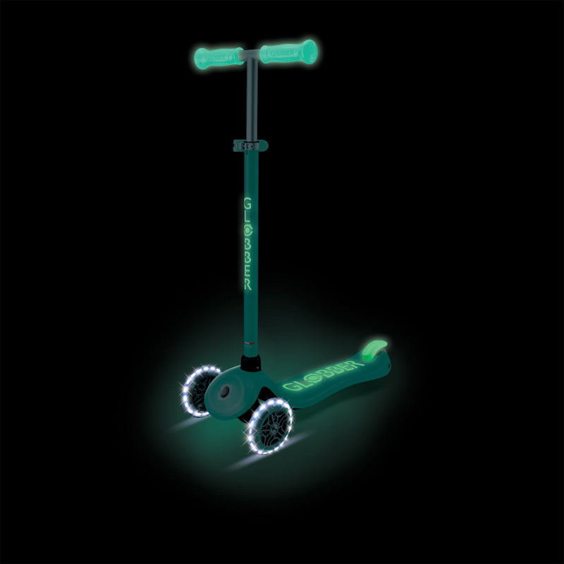 Scooter Infantil Globber 3 Ruedas con Luces LED y Glow