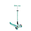 Scooter Globber Go Up Sporty Lights 360 Dark Mint en modo scooter, vista frontal en ángulo