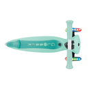 Scooter Globber Go Up Sporty Lights 360 Dark Mint vista superior de la plataforma