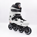 Patines freeskate Hook Skull blancos, vista en ángulo