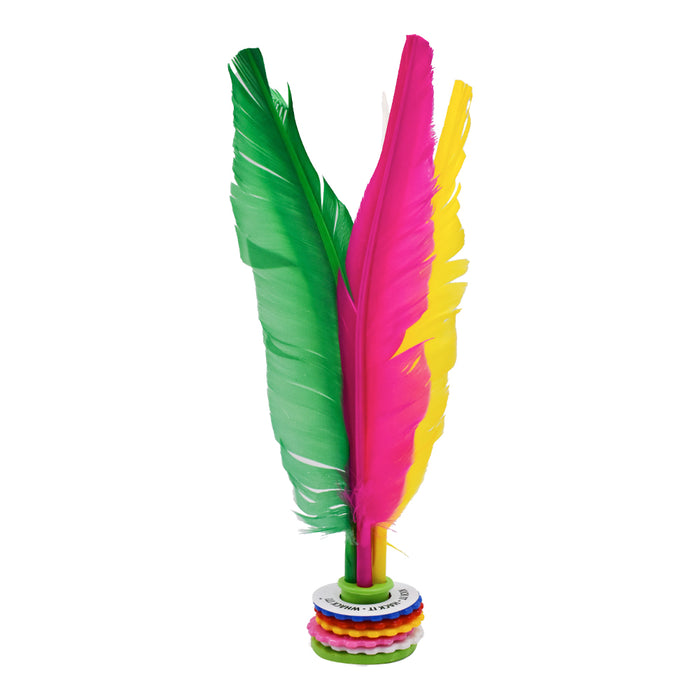 Juguete U'Kick Mad Dog Wicked con plumas verde, rosada y amarilla