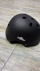 Casco Urbano Onwheels Black con broche magnético